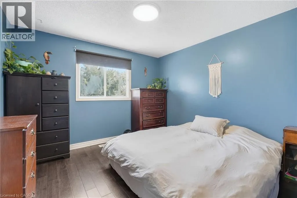 34 GRANTHAM Avenue S
