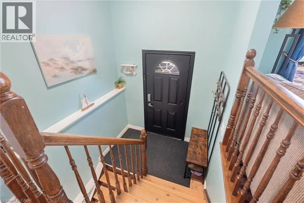 34 GRANTHAM Avenue S