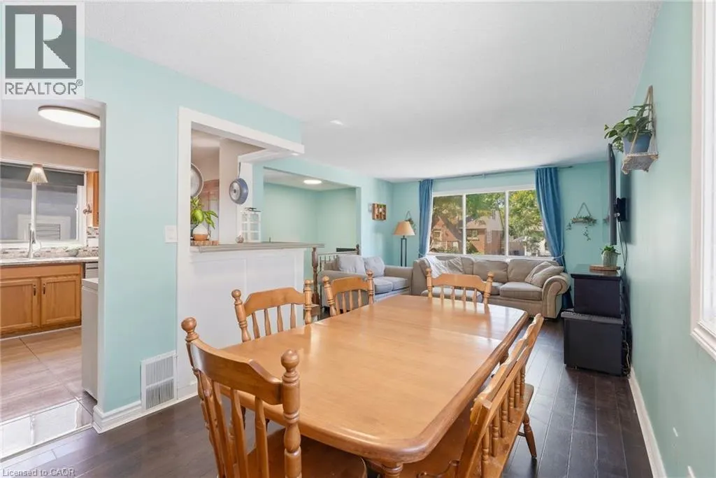 34 GRANTHAM Avenue S