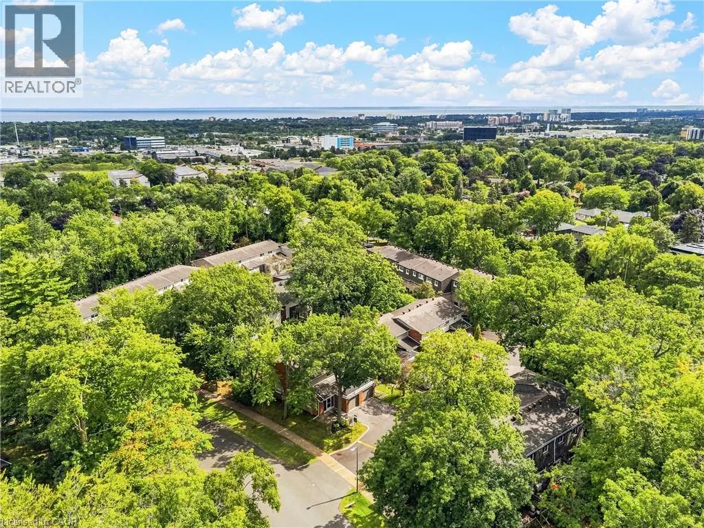 1270 GAINSBOROUGH Drive Unit# 61 #61