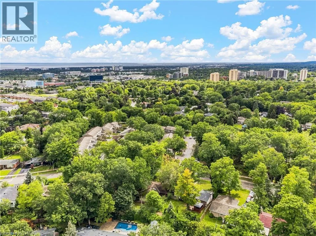 1270 GAINSBOROUGH Drive Unit# 61 #61