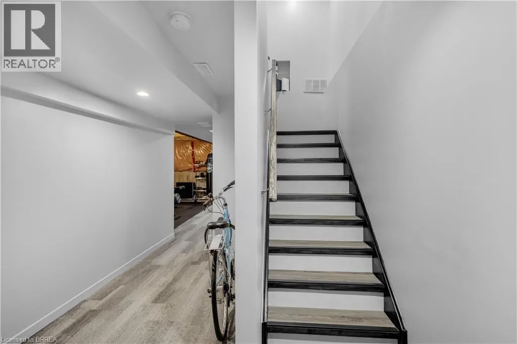 12 BRANTWOOD PARK Road Unit# C2 #C2