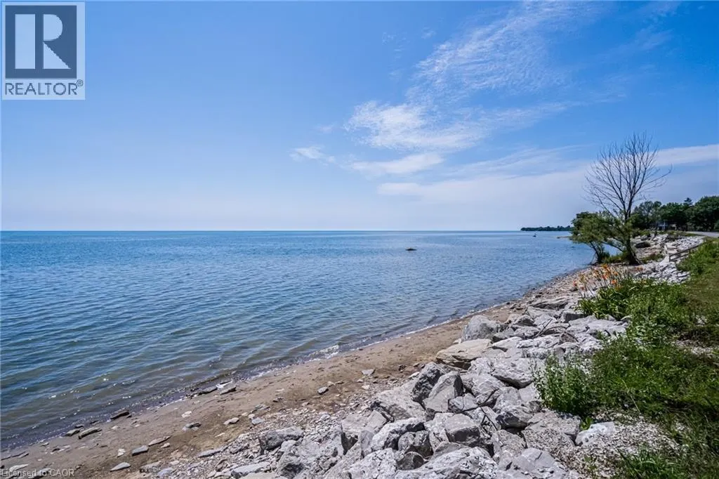 845 LAKESHORE Road