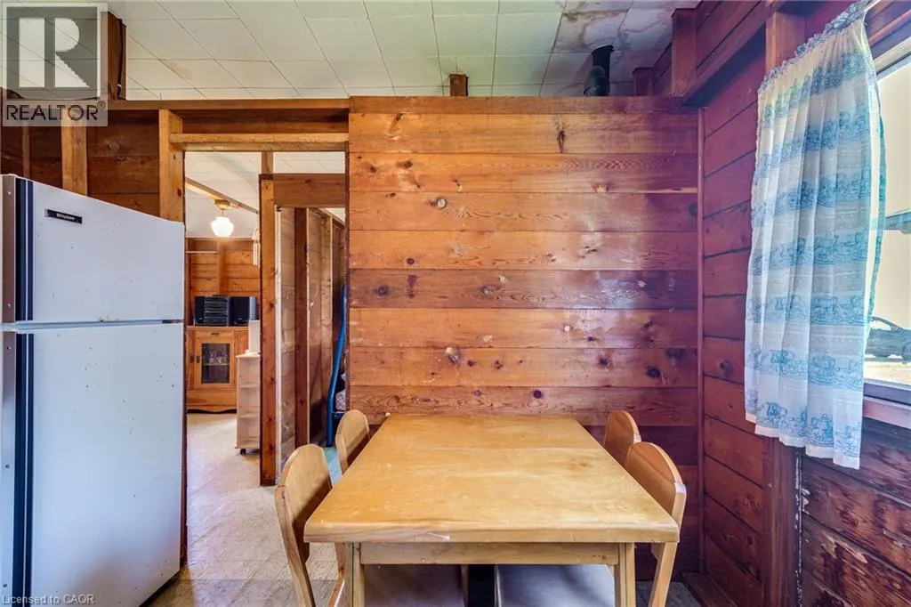 845 LAKESHORE Road