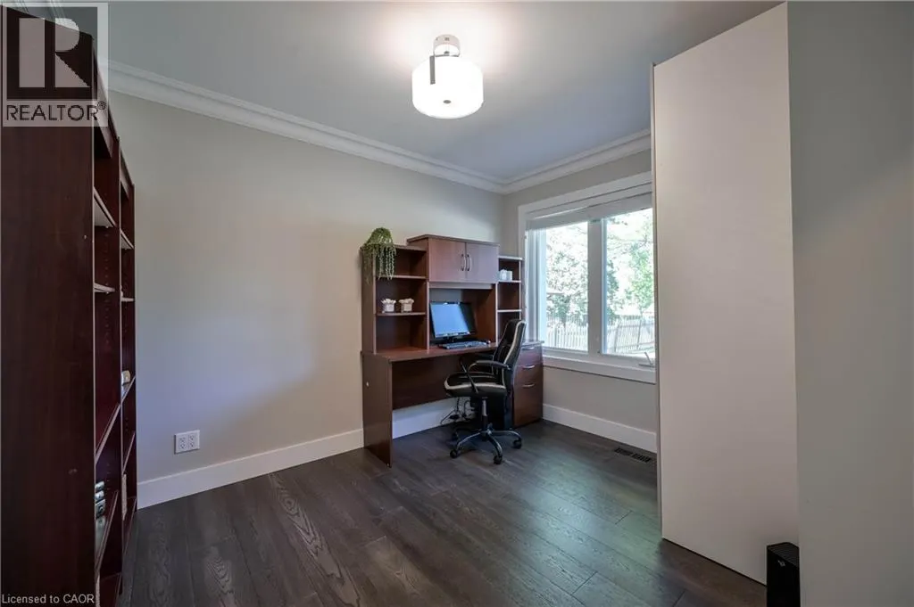 390 WENDALL Place