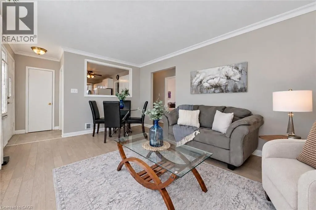 41 PRINCE CHARLES Drive