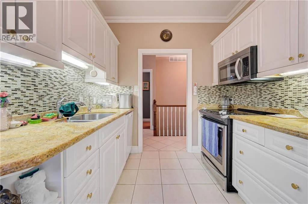 375 GEORGE Street N Unit# 3 #3