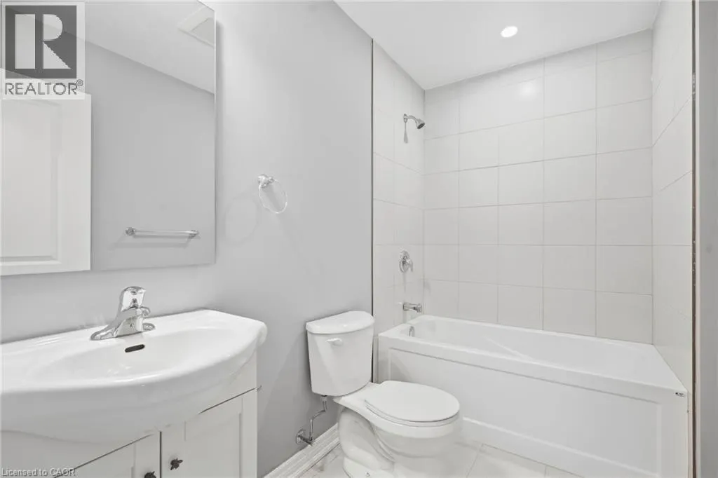 46 PIETZ Avenue Unit# 4 #4