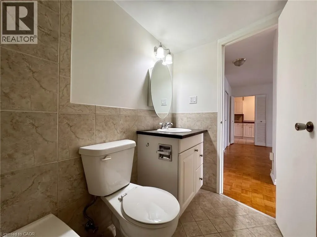 35 TOWERING HEIGHTS Boulevard Unit# 809 #809