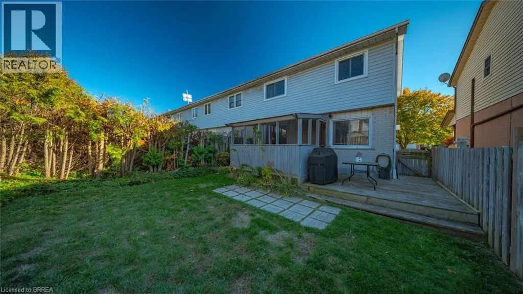 23 FREEMAN Crescent
