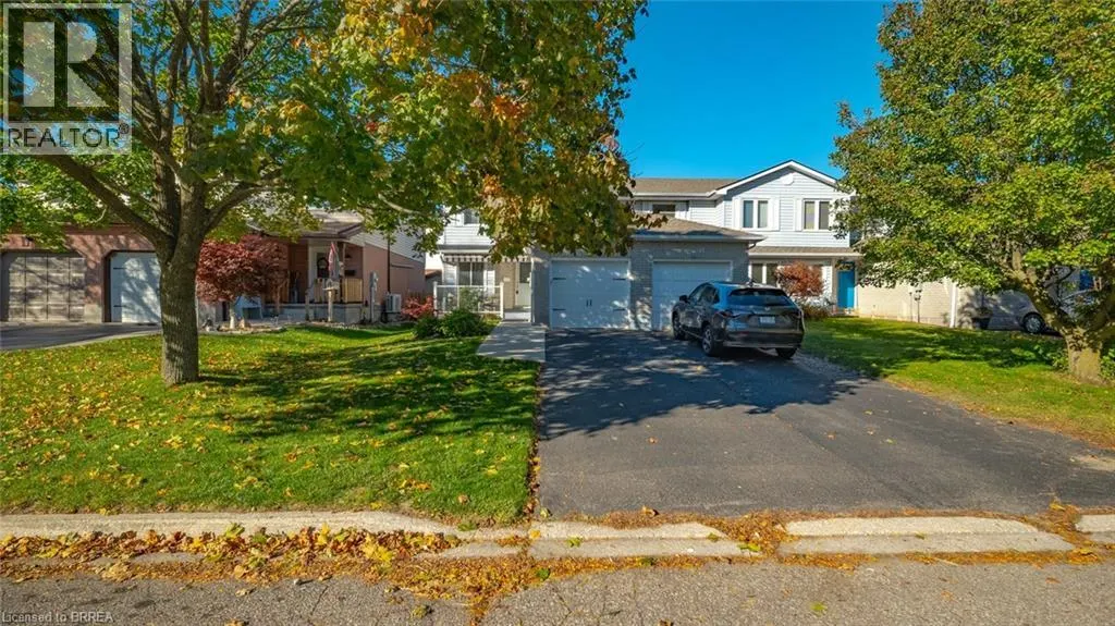 23 FREEMAN Crescent
