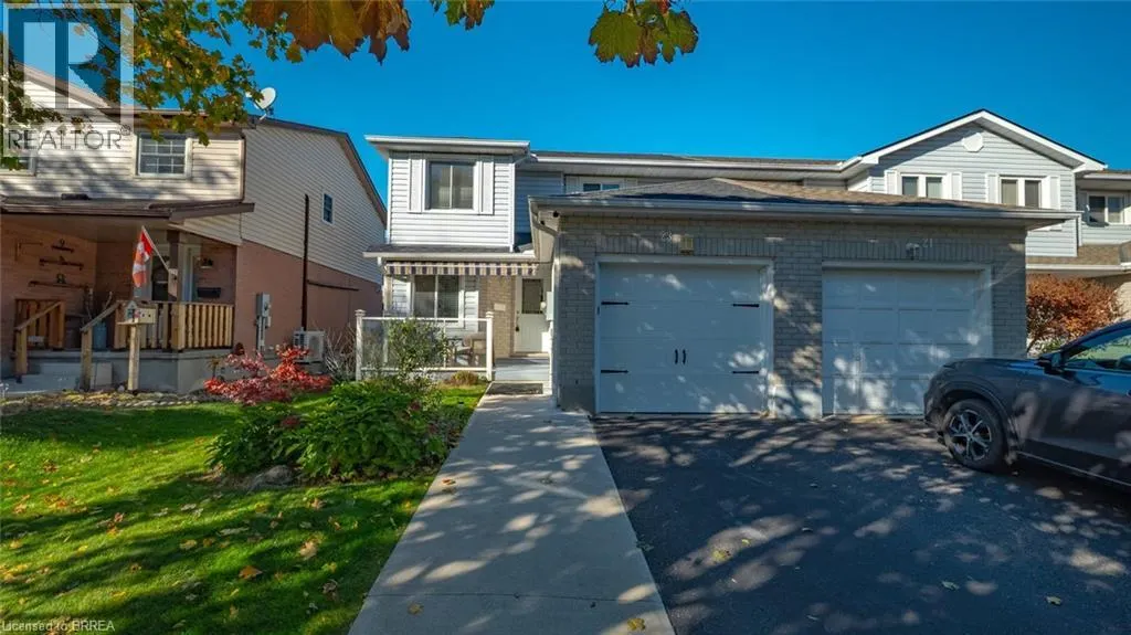 23 FREEMAN Crescent