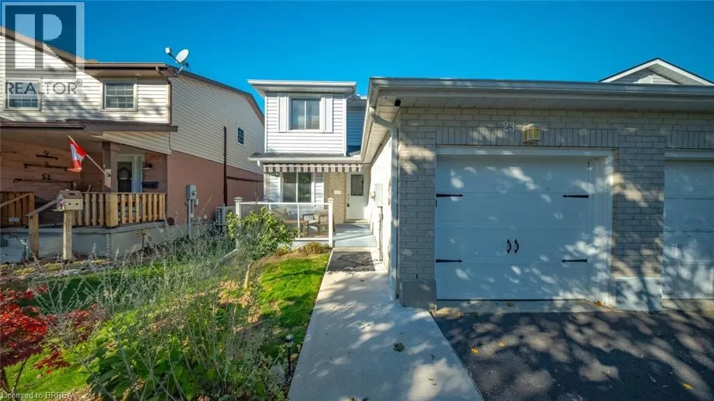 23 FREEMAN Crescent