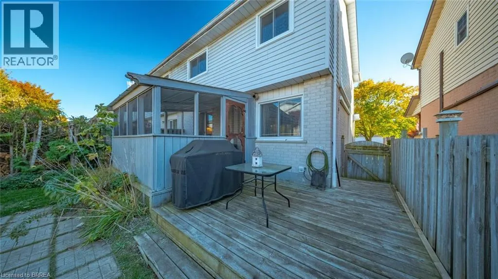 23 FREEMAN Crescent