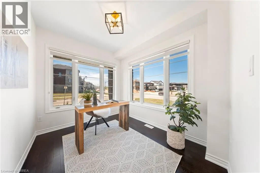 1 BEE Crescent