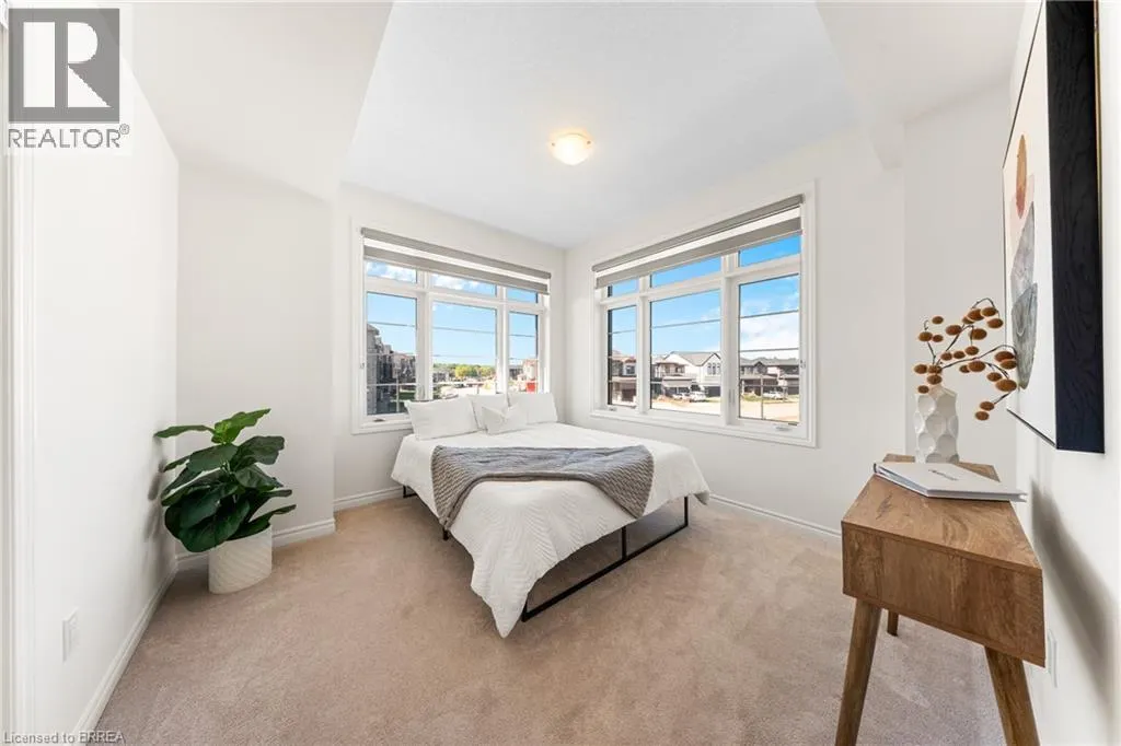 1 BEE Crescent