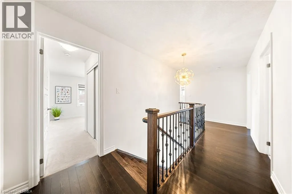 1 BEE Crescent
