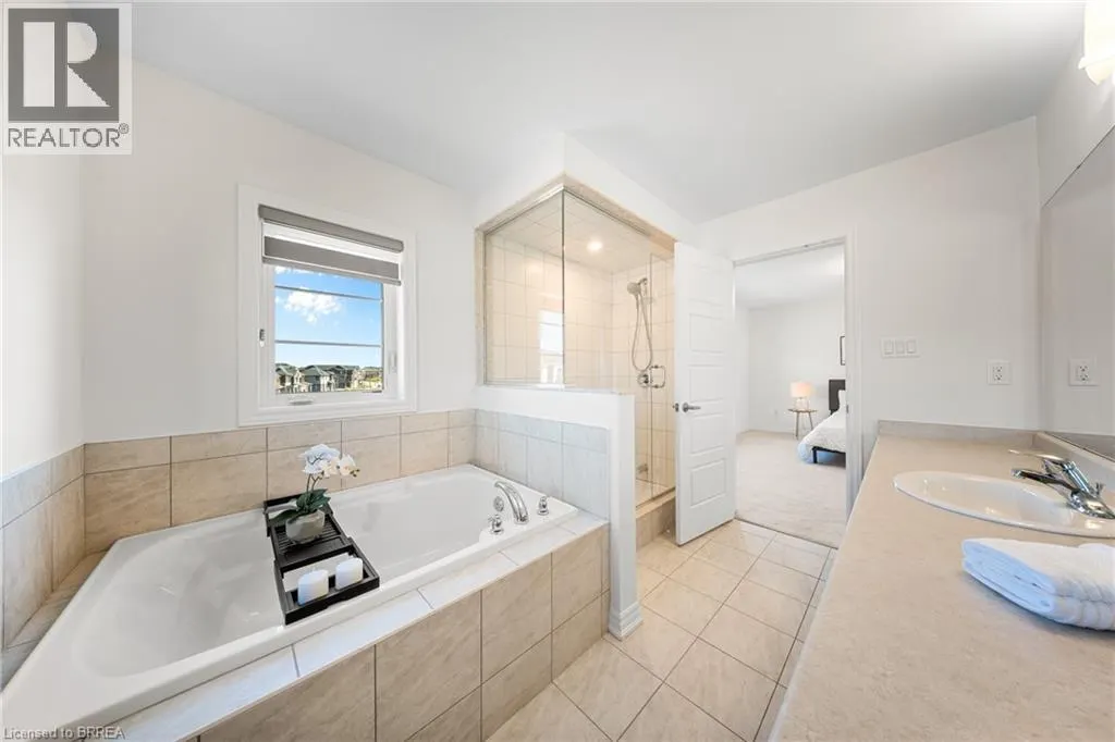 1 BEE Crescent