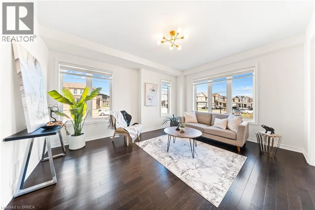 1 BEE Crescent