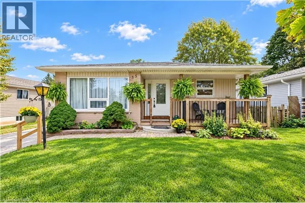 35 EASTVIEW Road