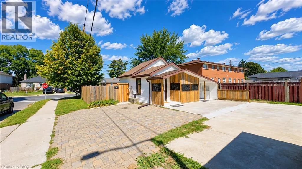 76 AVENUE Road