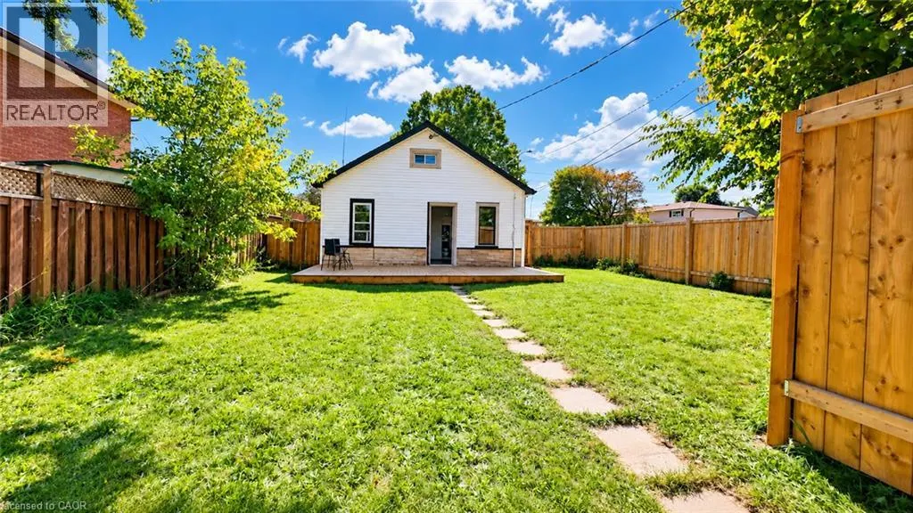 76 AVENUE Road