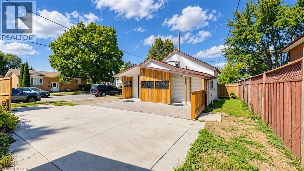 76 AVENUE Road