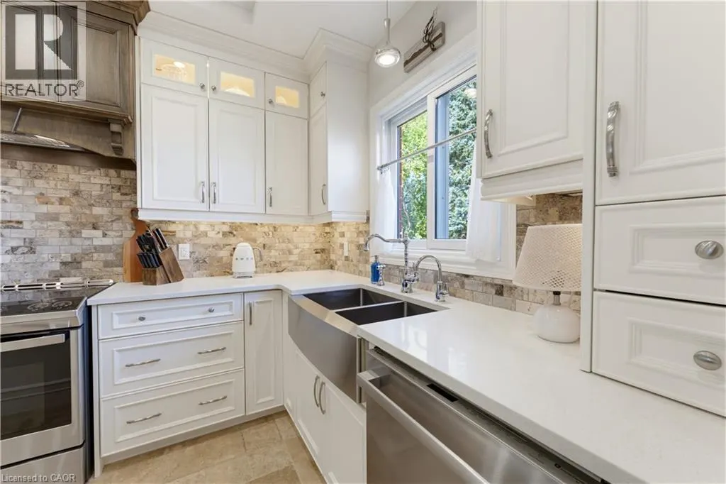 247 FERN Crescent