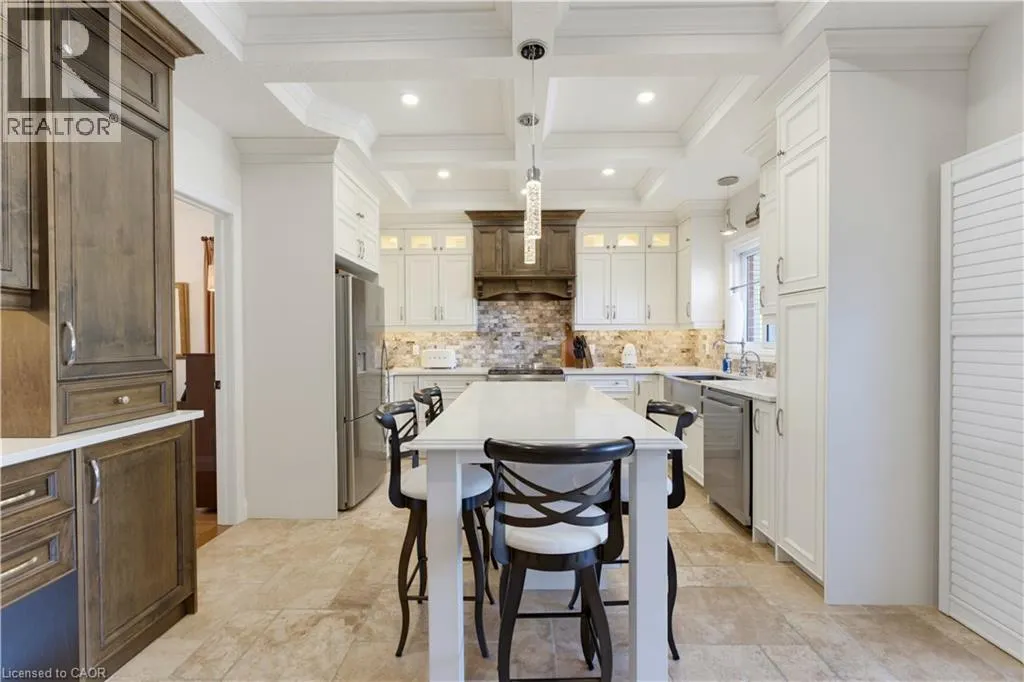 247 FERN Crescent