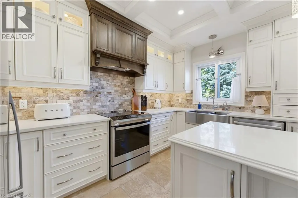 247 FERN Crescent