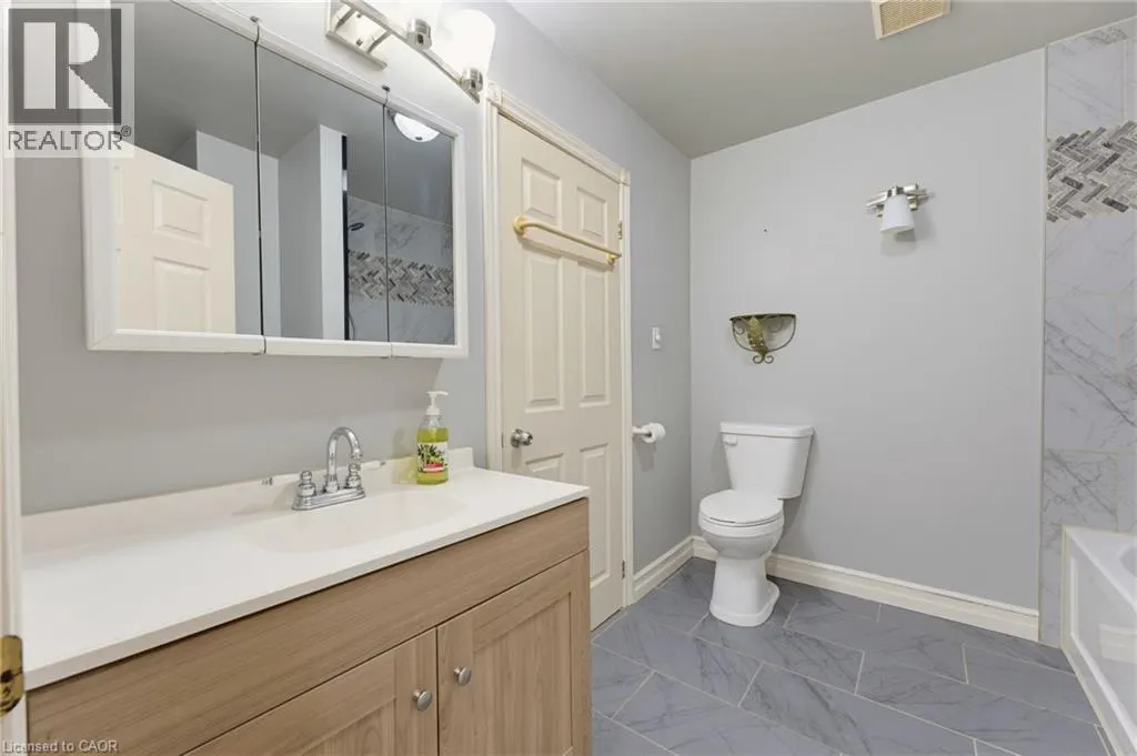 7877 CANBOROUGH Road