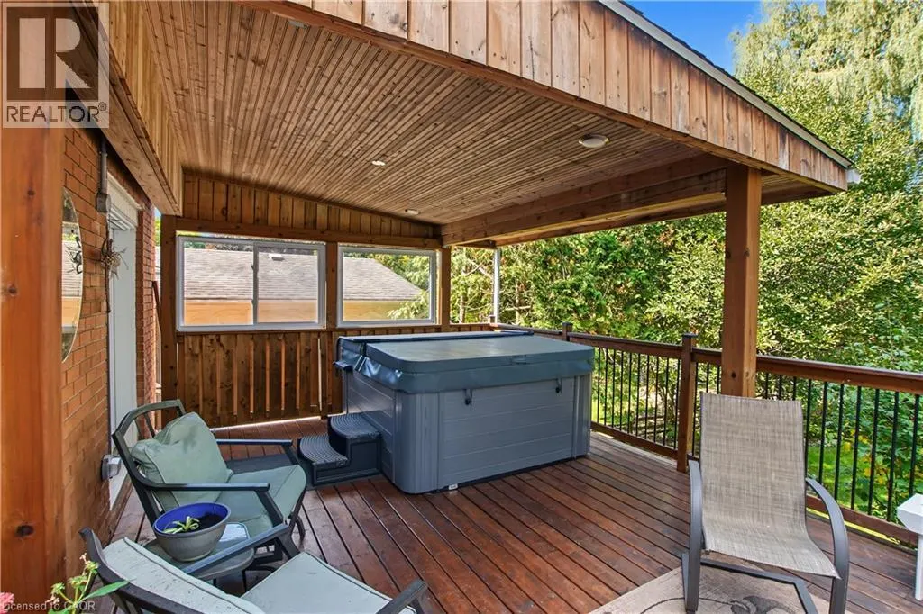 111 MACGREGOR Crescent