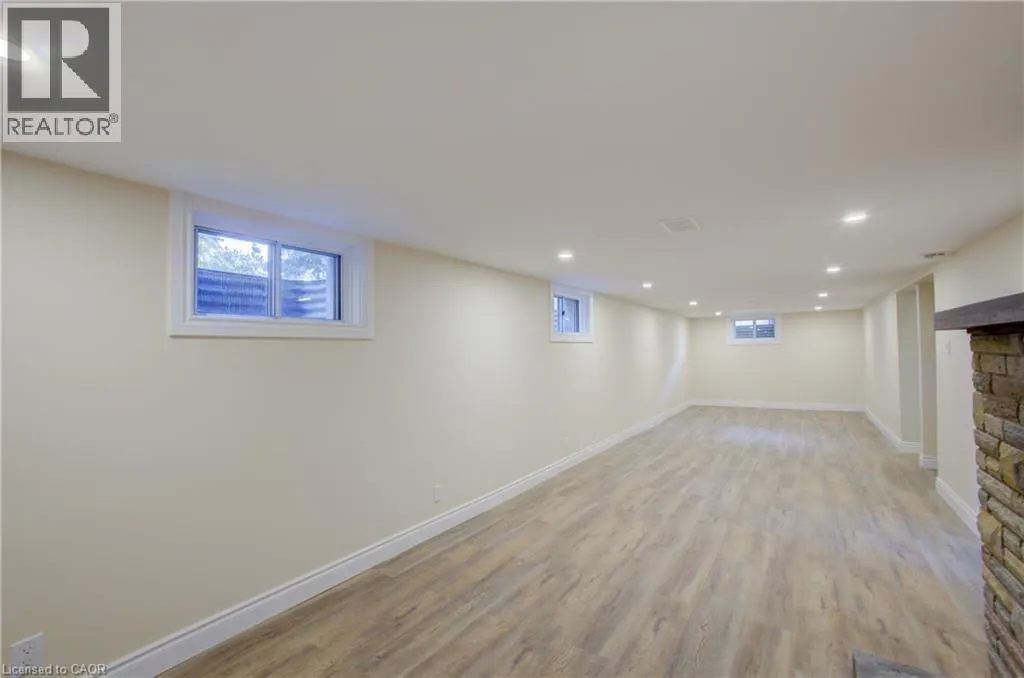 24 VALEWOOD Place