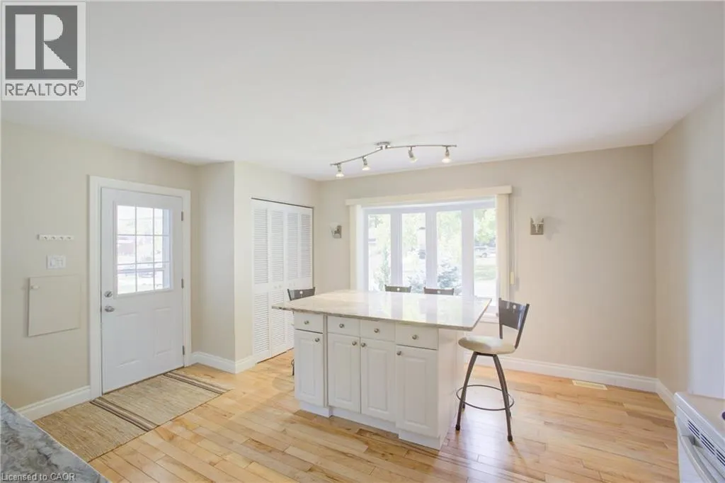 24 VALEWOOD Place