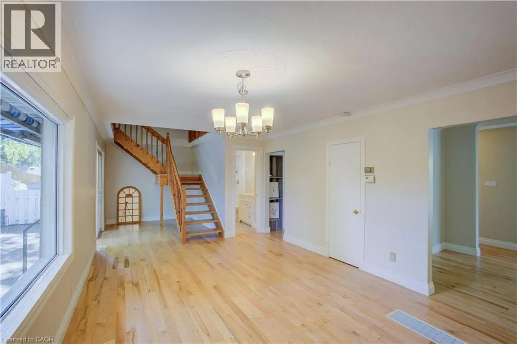 24 VALEWOOD Place