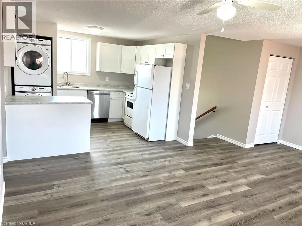 57 LEONARD Street Unit# 3 #3
