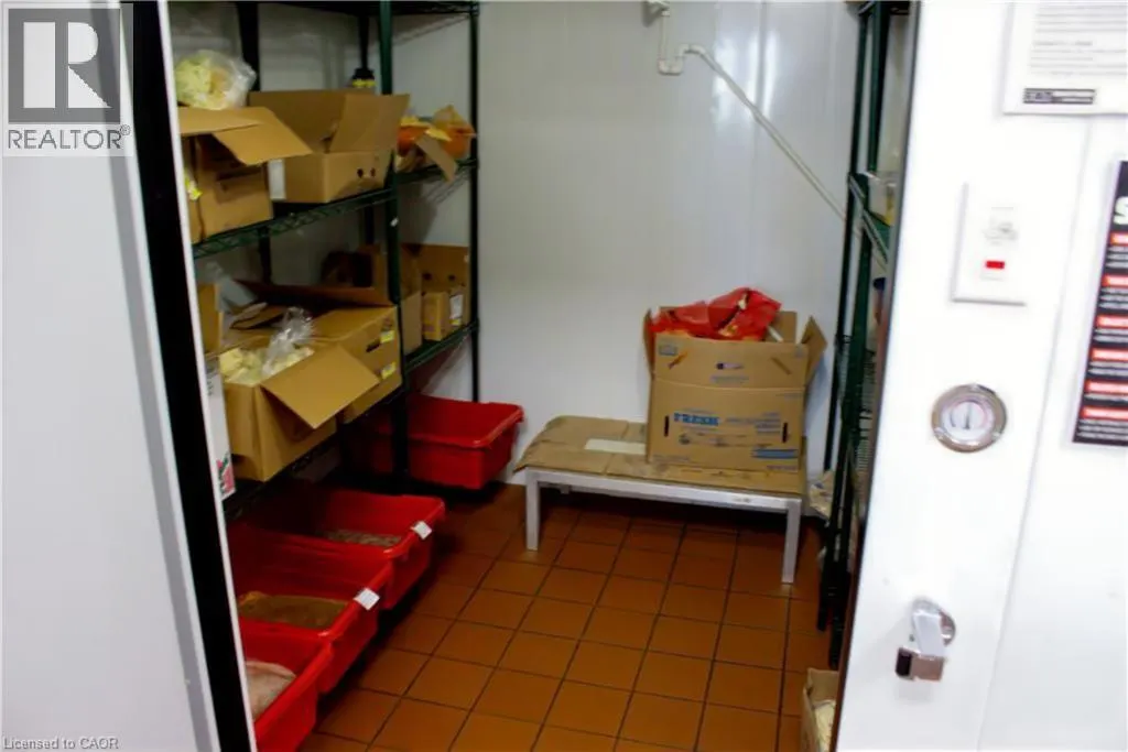 300 NORTH SERVICE Road Unit# B3B #B3B
