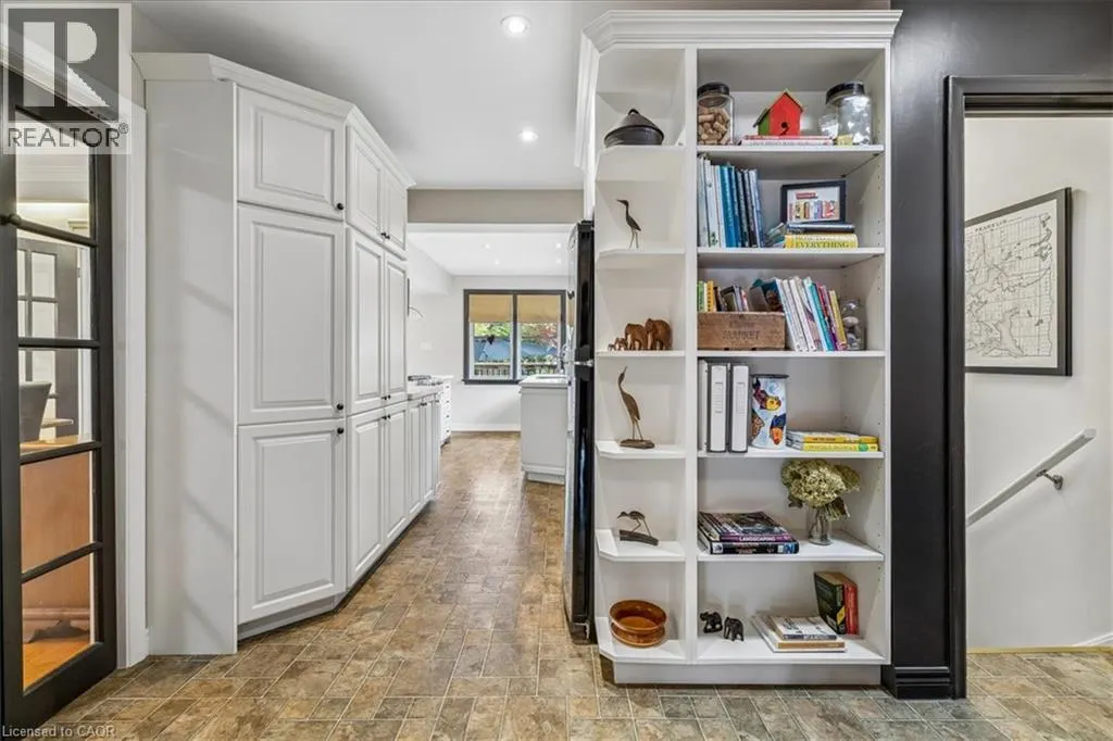 316 RIVER SIDE Drive