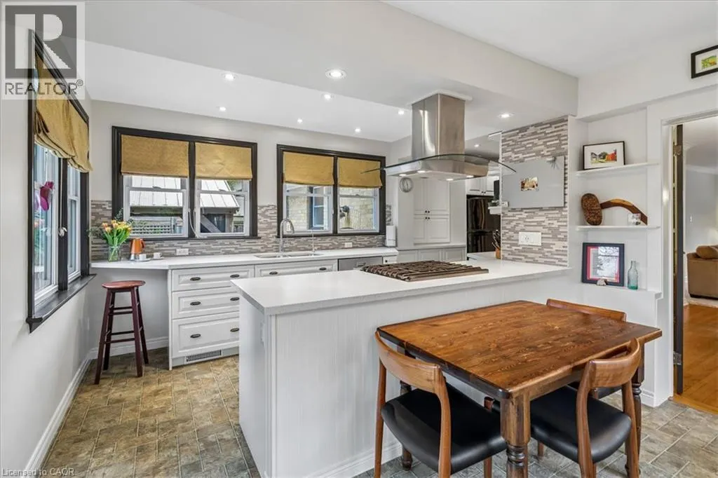 316 RIVER SIDE Drive