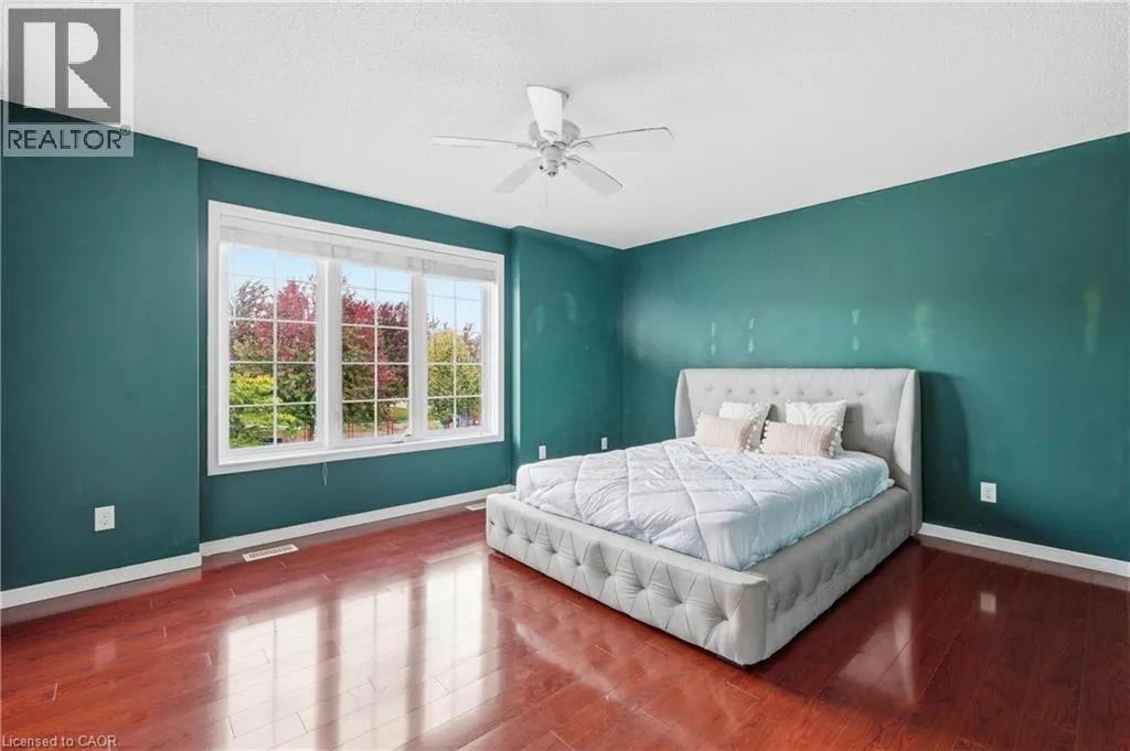324 BEAUMONT Crescent