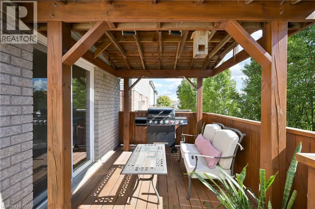 324 BEAUMONT Crescent