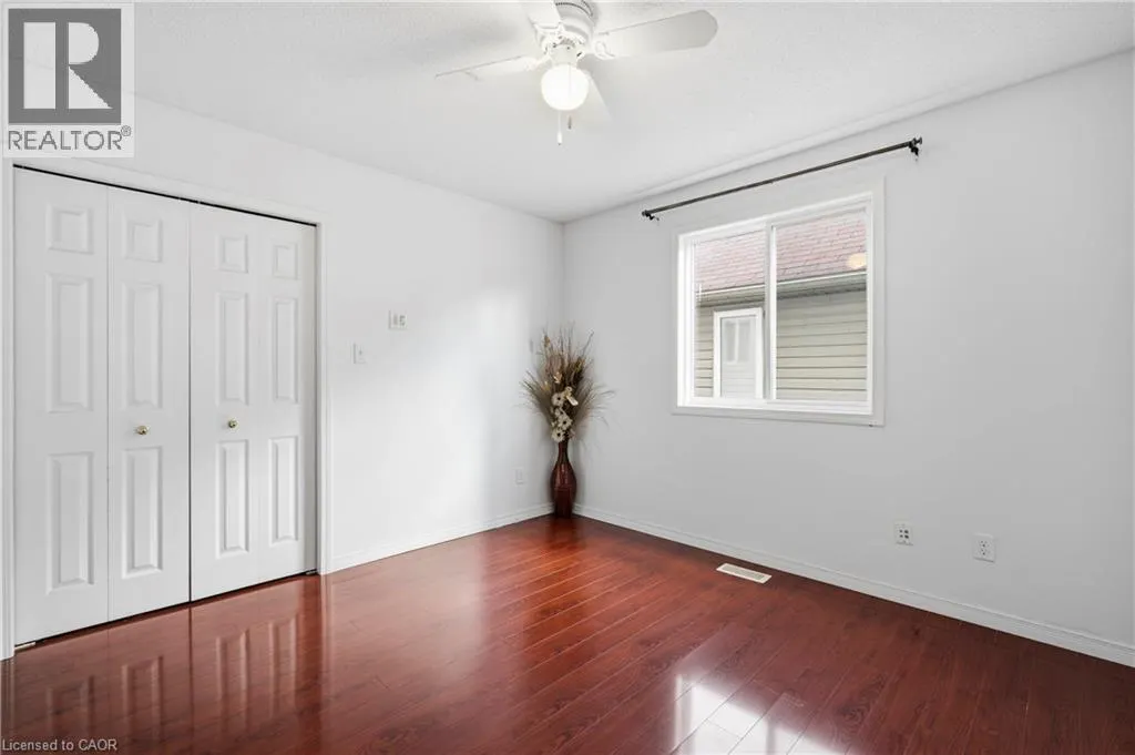 324 BEAUMONT Crescent