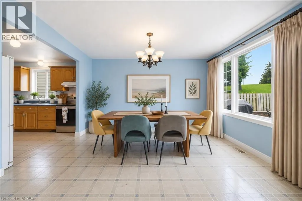 61 SUNNYSIDE Drive