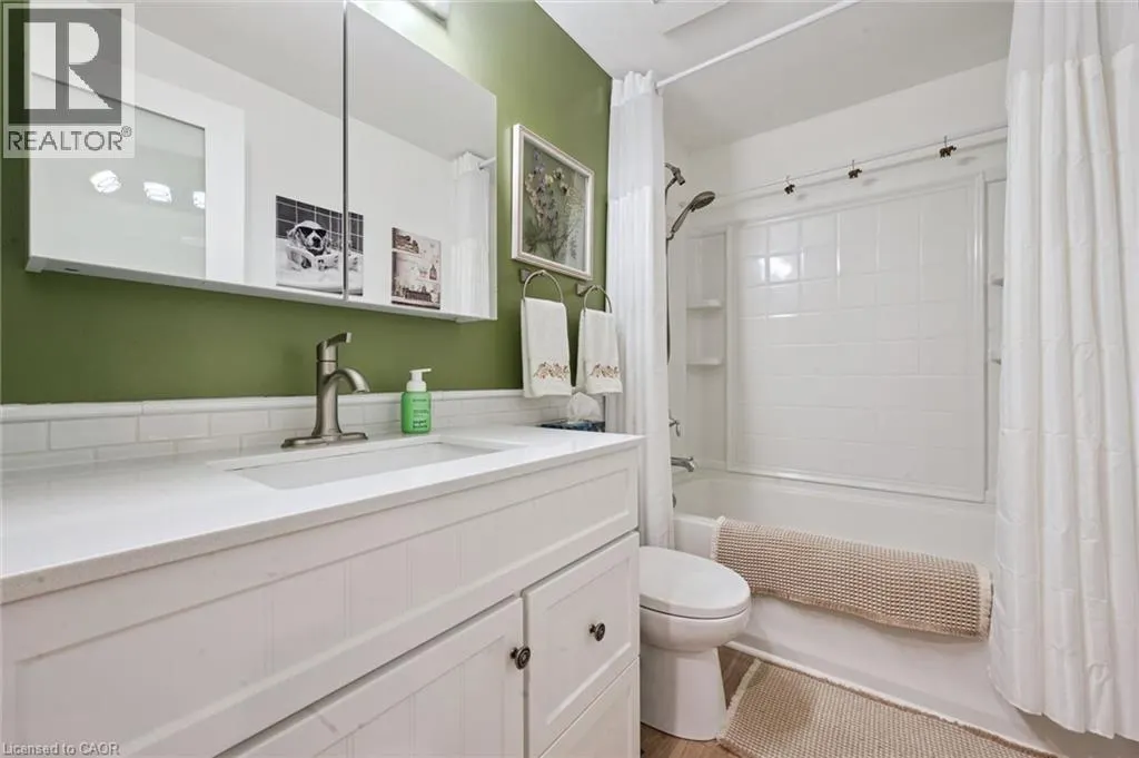 172 LAURENTIAN Drive