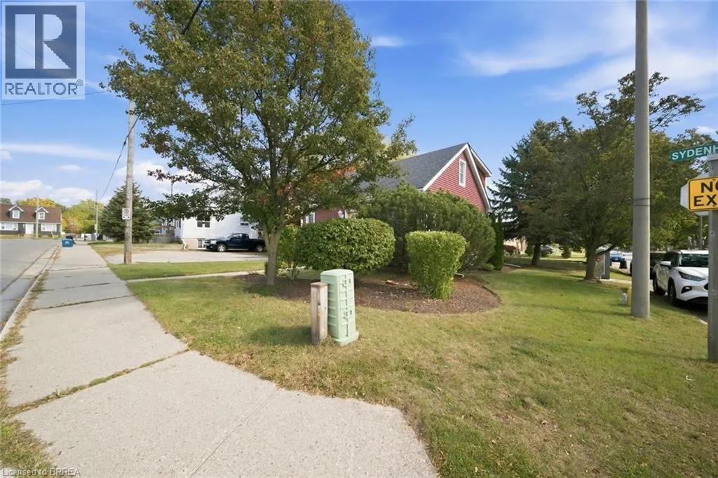 243 SYDENHAM Street