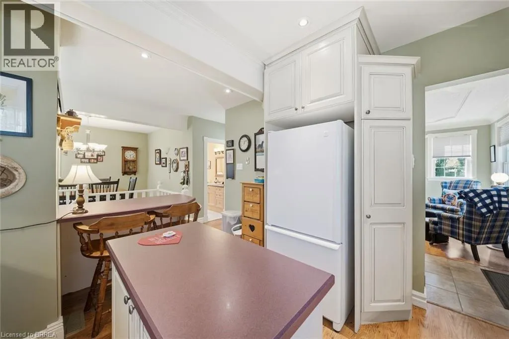 243 SYDENHAM Street