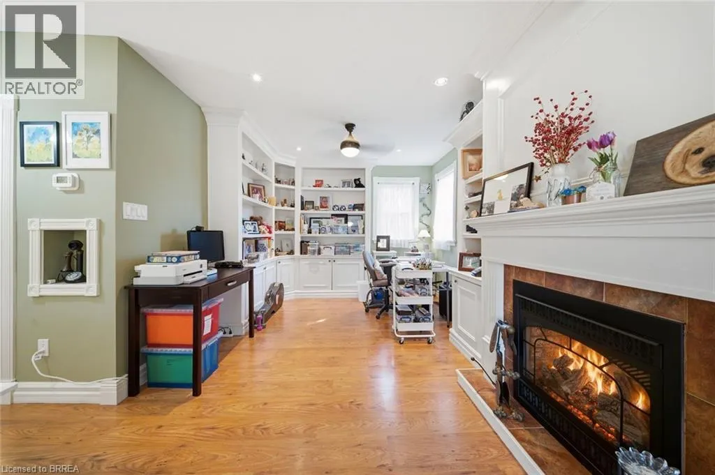 243 SYDENHAM Street