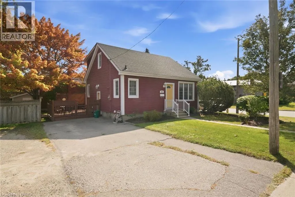 243 SYDENHAM Street