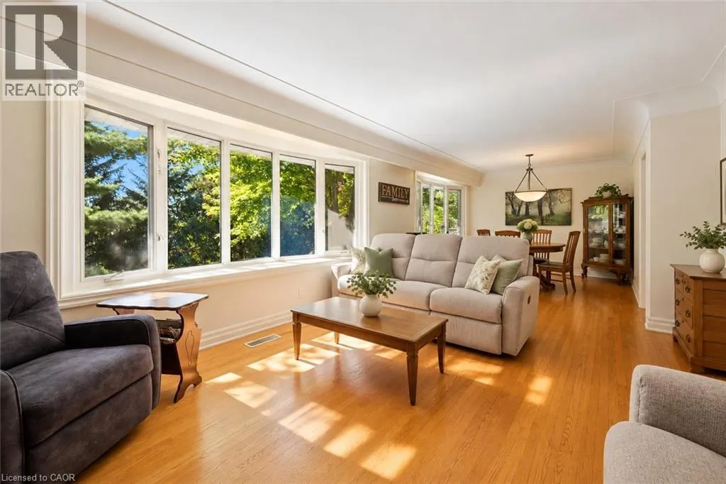 38 CALLANDER Drive