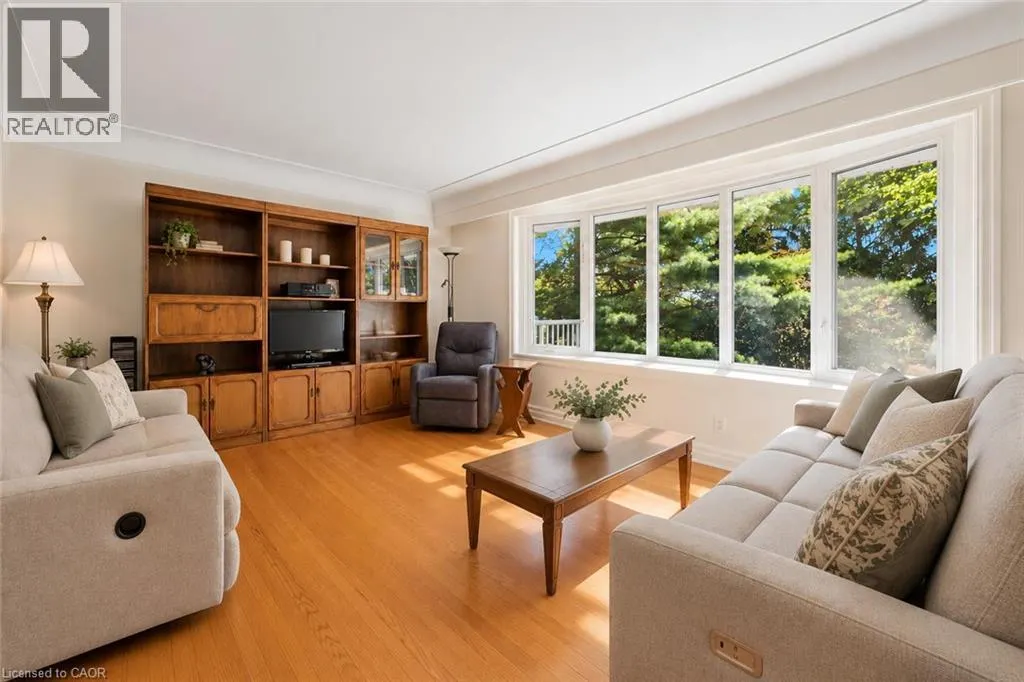 38 CALLANDER Drive